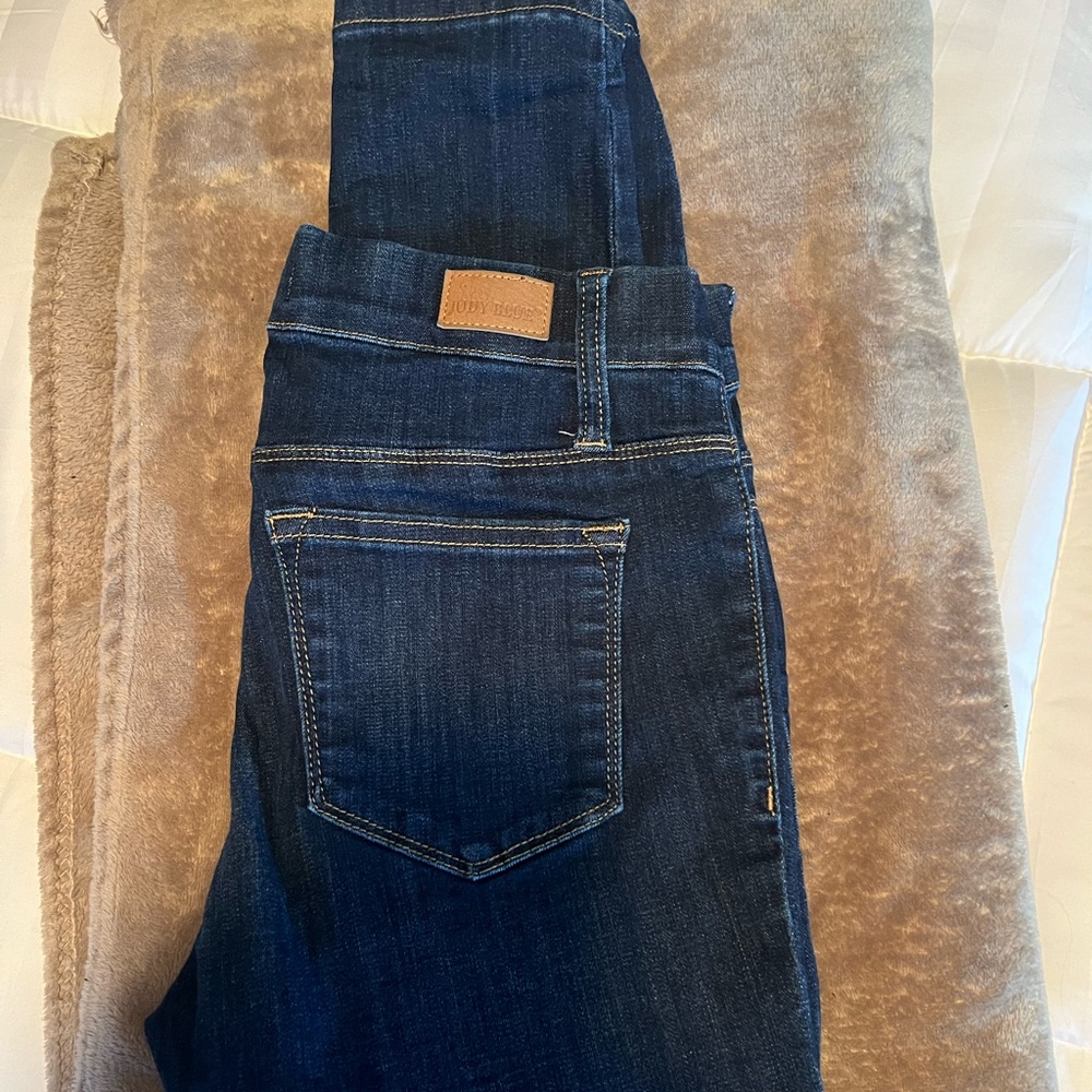 Size 7/28 Judy blue pull on skinny jeans